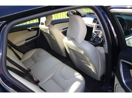 2016 Volvo V60 D2 SE 5DR Auto €14,750 thumbnail