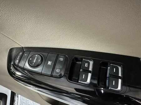 2020 Kia Sportage - thumbnail 20