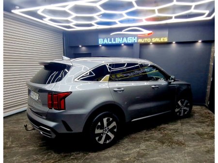 2023 Kia Sorento 2.2 K4 4X2 Diesel 7 seats €42,950 thumbnail