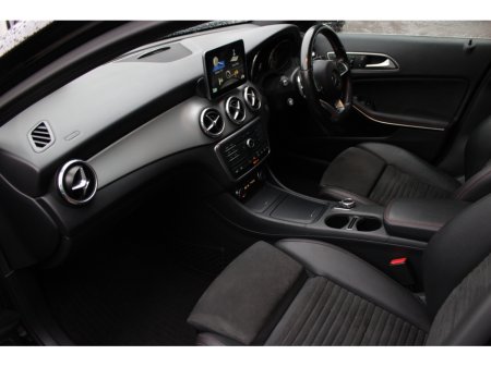 2017 Mercedes-Benz GLA Class GLA220 D 4MATIC AMG-LINE PREMIUM 5DR ESTATE 4 MATIC AUTO //  STUNNING CAR FINISHED IN BLACK // BUY WITH CONFIDENCE AA AND SIMI APPROVED DEALER 2026 // FINANCE ARRANGED // ALL TRADE INS WELCOME // thumbnail