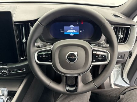 2026 Volvo XC60 - thumbnail 14