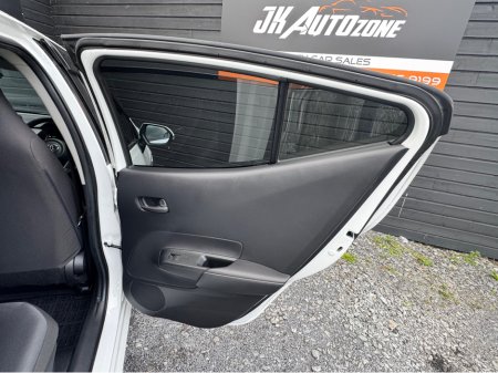 2021 Toyota Aqua - thumbnail 16