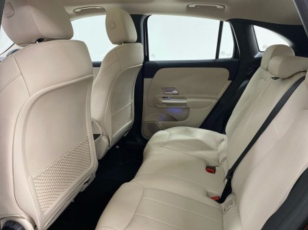 2025 Mercedes-Benz GLA Class GLA 180 PROGRESSIVE PLUS | Panoramic Sunroof, Heated Seats €61,009