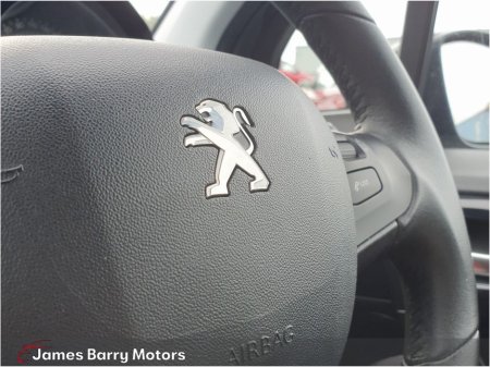 2016 Peugeot 208 - thumbnail 19