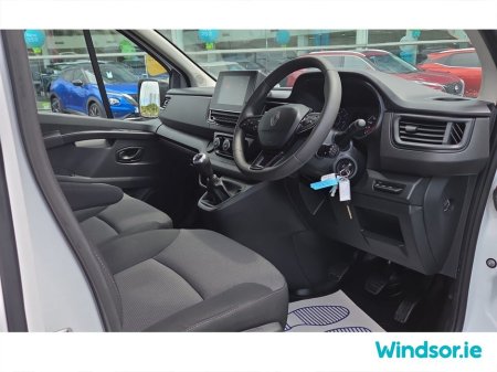 2024 Renault Trafic TRAFIC LL30 BLUE DCI 130 START €25,995 thumbnail