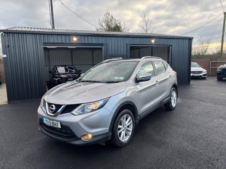 2017 Nissan Qashqai 1.2 PET SV CVT €13,950 thumbnail