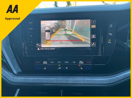 2021 Volkswagen Touareg COMMERCIAL 3.0 TDI 4M 231HP 5 5DR AUTO €49,138 thumbnail