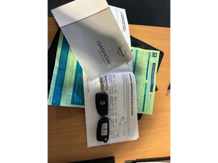 2017 Nissan Qashqai - thumbnail 4