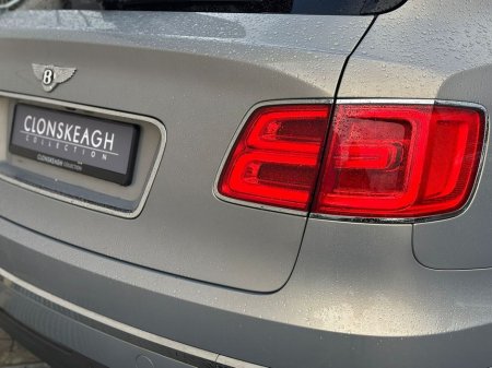 2016 Bentley Bentayga - thumbnail 41