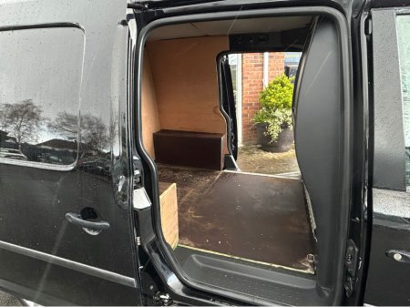 2020 Volkswagen Caddy - thumbnail 16