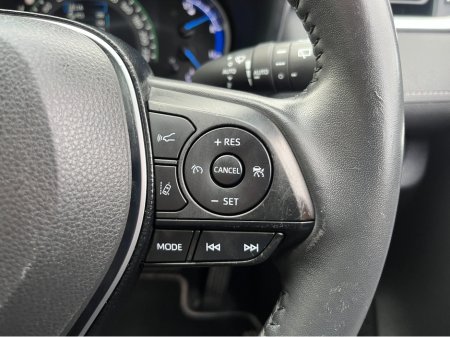 2021 Toyota Rav4 SOL AUTOMATIC HYBRID 2.5 PETROL //FULL LEATHER HEATED SEATS//REVERSE CAMERA//SAT NAV//KEYLESS ENTRY//IRISH CAR// €32,950 thumbnail