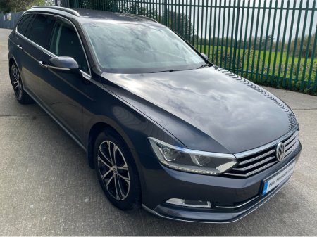 2019 Volkswagen Passat - thumbnail 2