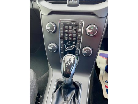 2015 Volvo V40 - thumbnail 32