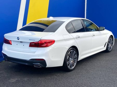 2018 BMW 5 Series 523d M-SPORT 2.0 AUTO // POWERED HALF ALCANTARA M-SPORT SEATS // 360 DEGREE REVERS CAMERA // DIGITAL CLUSTER €26,900