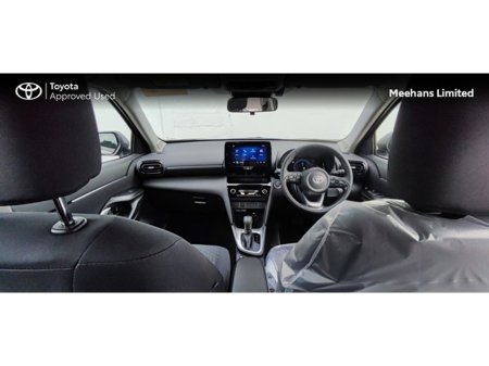 2024 Toyota Yaris Cross YARIS CROSS LUNA €28,450 thumbnail