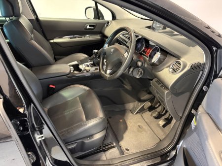 2016 Peugeot 3008 - thumbnail 9