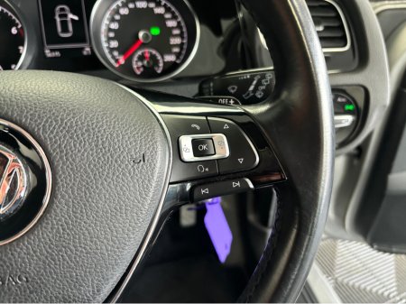 2013 Volkswagen Golf - thumbnail 9