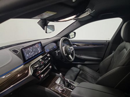 2022 BMW 5 Series 530e xDrive M Sport Saloon €44,950 thumbnail