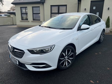 2018 Opel Insignia 1.6 (136PS) Turbo D auto SRi €13,950