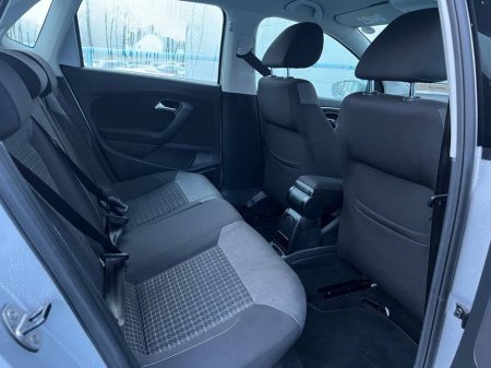 2016 Volkswagen Polo COMFORTLINE 1.2 TSI // FULL SERVICE HISTORY // LOW MILEAGE // DIGITAL CLIMATE CONTROL €13,750 thumbnail