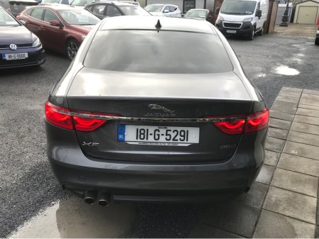 2018 Jaguar XF - view 4