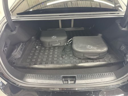 2025 Mercedes-Benz E Class E 300 e AMG Line Plus thumbnail