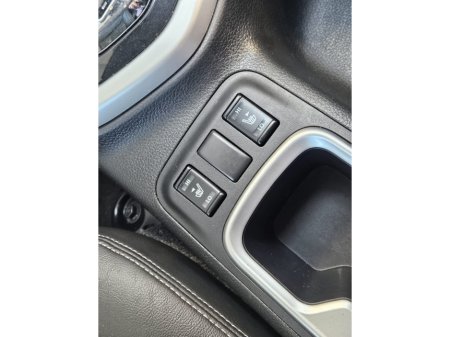 2019 Nissan Navara - thumbnail 13