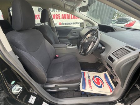 2015 Toyota Prius  €14,900 thumbnail