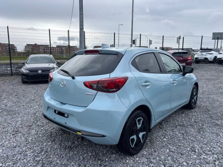 2025 Mazda Mazda2 - thumbnail 5