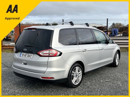 2019 Ford Galaxy - view 3