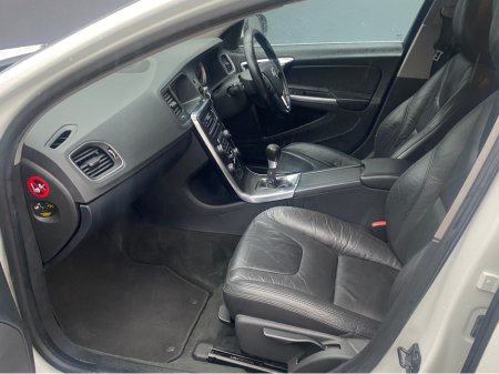 2012 Volvo V60 - thumbnail 10