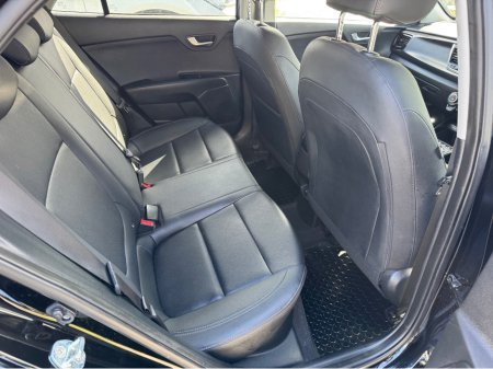 2021 Kia Rio - thumbnail 6
