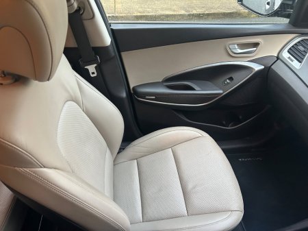 2016 Hyundai Santa Fe 2.2 CRDi 4WD Executive €14,950 thumbnail