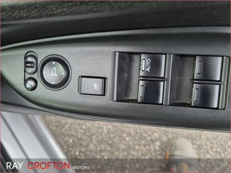 2017 Honda Fit FIT DAA-GP5 HYBRID 5DR AUTO thumbnail