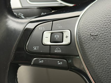 2018 Volkswagen Passat 2.0 TDI DSG 150HP Comfortline BE €16,950 thumbnail