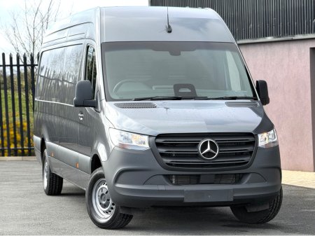 2025 Mercedes-Benz Sprinter - thumbnail 3