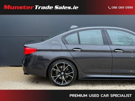 2018 BMW 5 Series - thumbnail 3