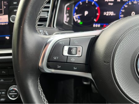 2022 Volkswagen T-Roc STLYE BLACK PACK AUTOMATIC 1.5 PETROL //LOW MILES//HIGH SPEC//KEYLESS ENTRY//ADAPTIVE CRUISE CONTROL//REVERSE CAMERA// €29,950 thumbnail