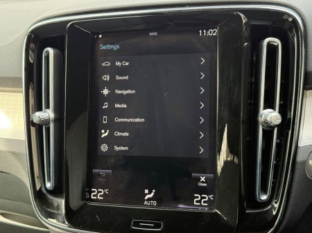 2023 Volvo XC40 - thumbnail 19