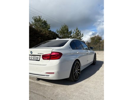 2016 BMW 3 Series - thumbnail 6