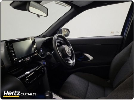 2023 Toyota Yaris Cross DESIGN HEV 1.5 Petrol Automatic €24,995 thumbnail