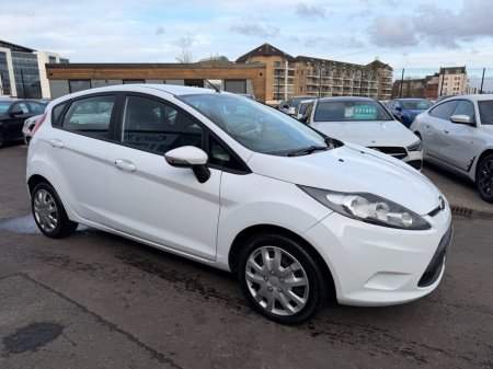 2012 Ford Fiesta 1.25 Edge Hatchback 5dr Petrol Manual (124 g/km, 59 bhp) thumbnail
