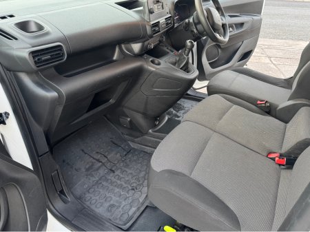 2020 Citroen Berlingo LX 1.5 BLUEHDI 75 650KG M 3 €13,995 thumbnail