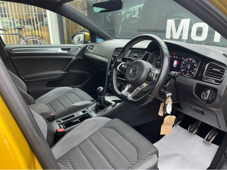 2018 Volkswagen Golf R LINE 1.5 TSI MANUAL, 2 YEAR NCT, LOW TAX, LOW INSURANCE €18,995 thumbnail