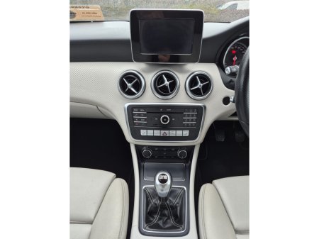 2016 Mercedes-Benz A Class - thumbnail 13