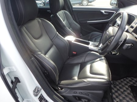 2016 Volvo S60 2.0 D4 R DESIGN PLUS DIESEL AUTOMATIC // TINY KMS // MASSIVE SPEC //  FULL HEATED LEATHER // REVERSING CAMERA // CRUISE CONTROL // LANE ASSIST // COLLISION WARNING SYSTEM // UPGRADED SPORT ALLOYS €17,950 thumbnail