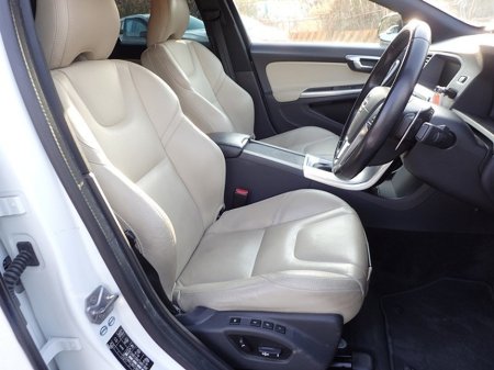 2017 Volvo S60 - thumbnail 4