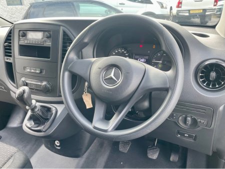 2023 Mercedes-Benz Vito - thumbnail 9