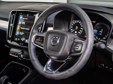 2022 Volvo XC40 RECHARGE T4 PLUS €30,950 thumbnail