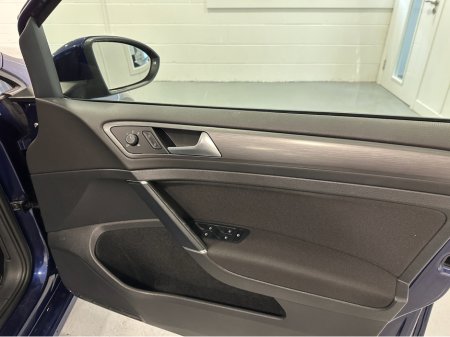 2020 Volkswagen Golf (202) GOLF 2.0TDI COMFORTLINE DSG LOW KMS VW/AUDI SPECIALISTS WWW.DENISDARCYCARS.IE €24,950 thumbnail